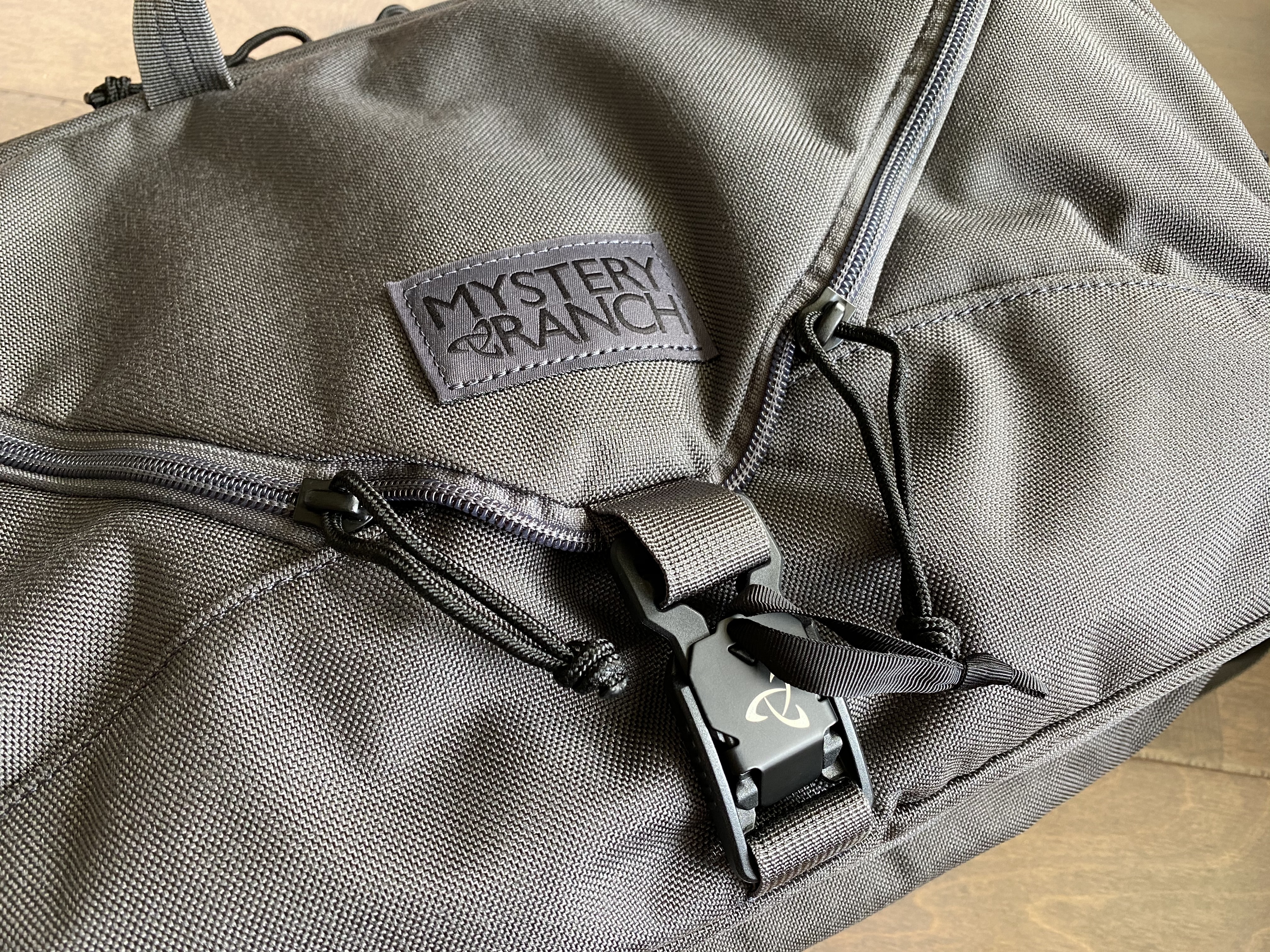 Mystery ranch 3 store way briefcase review