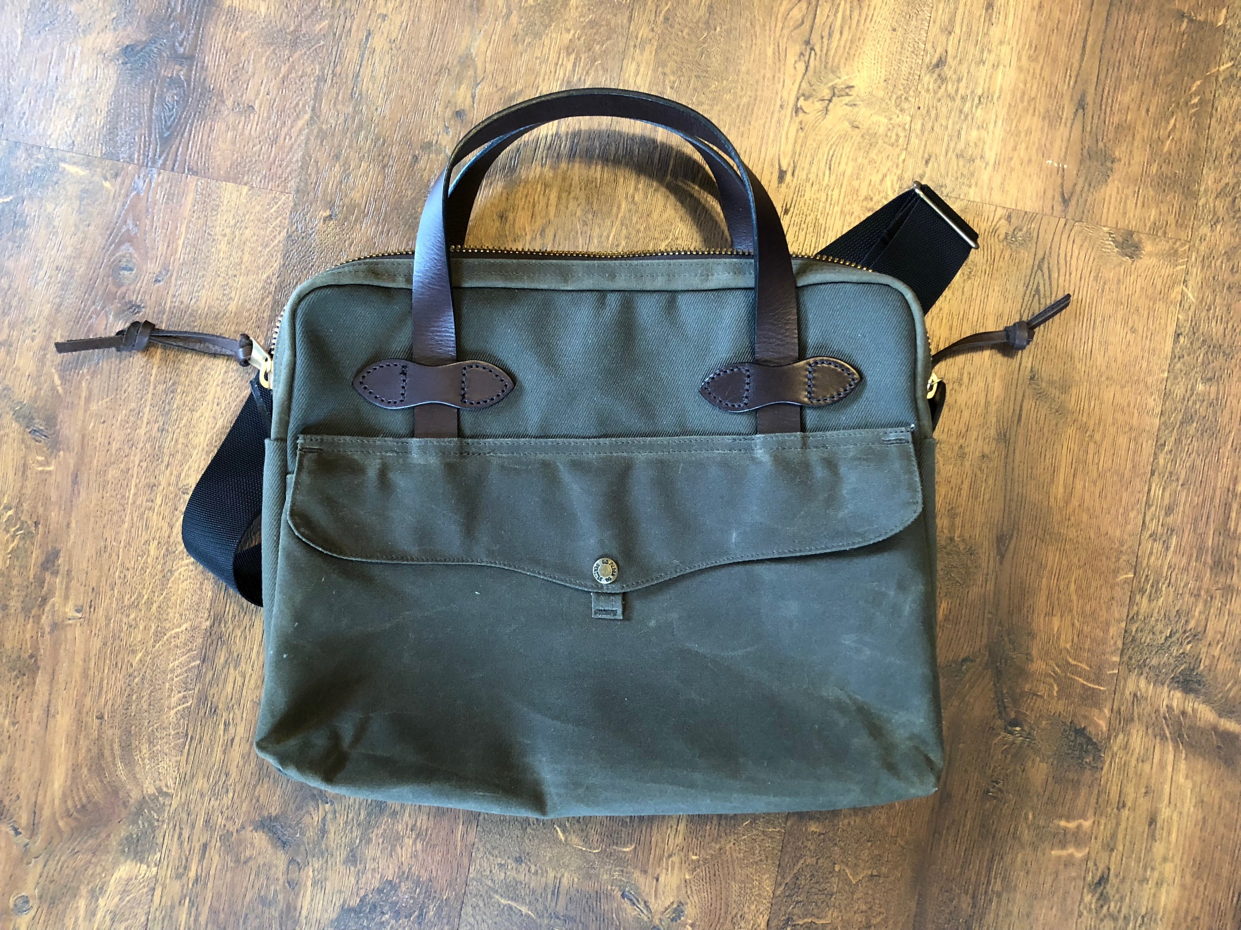 For Sale: Filson Tablet Briefcase (SOLD) – The Brooks Review