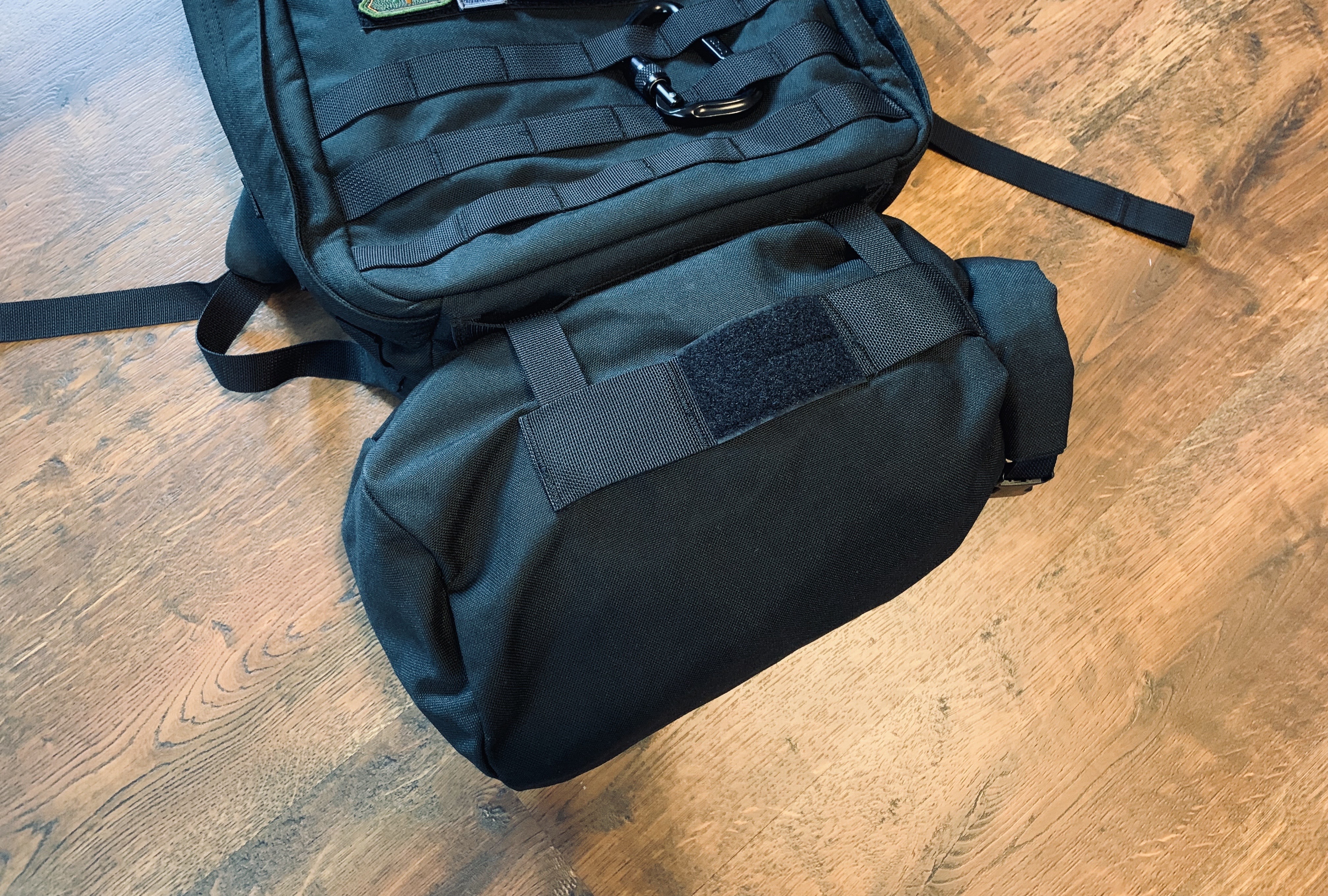 GR1 21L back from SCARS with bottom Molle, side handles, and compression  straps : r/Goruck