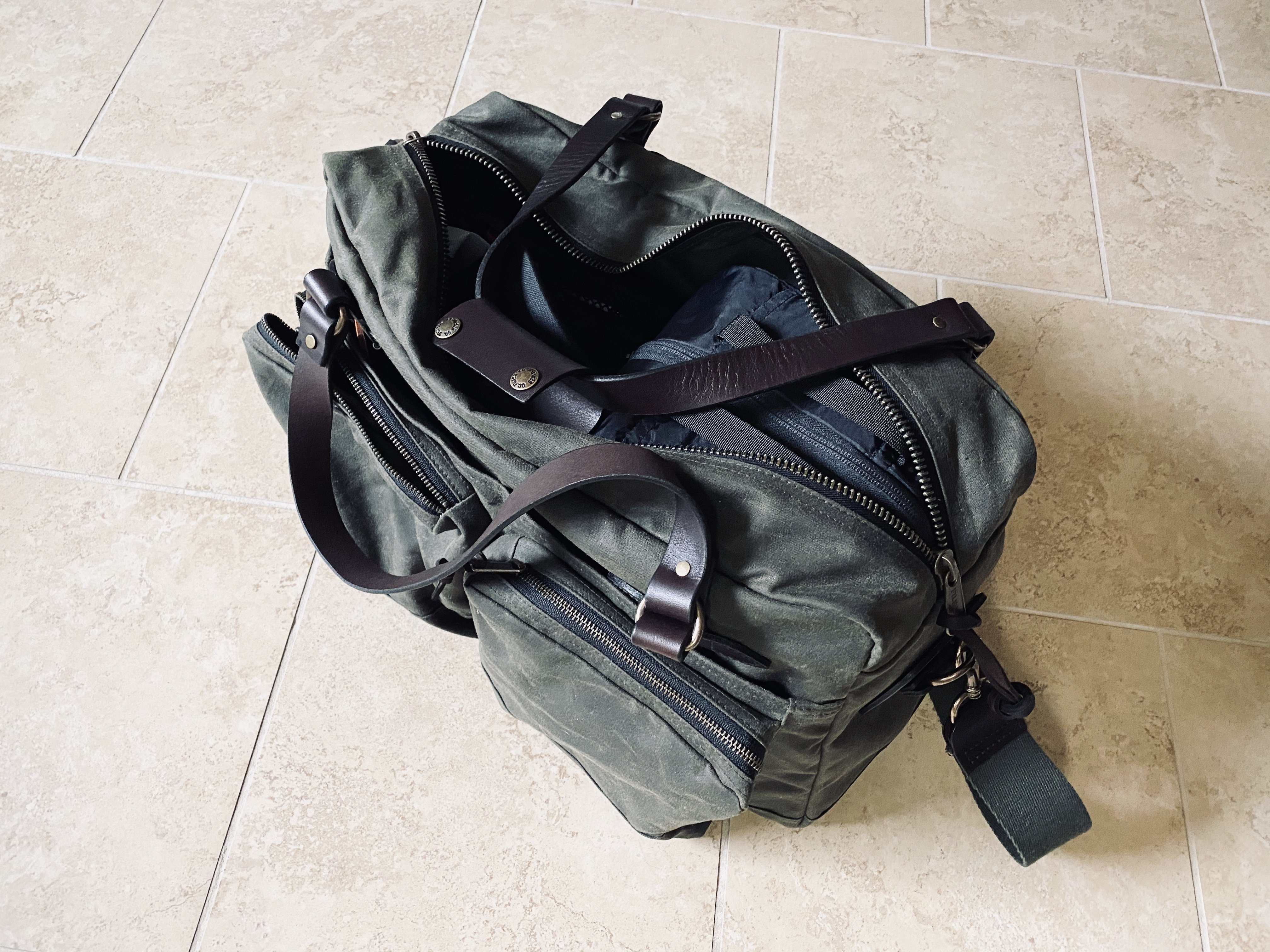 filson 48 hour duffle black