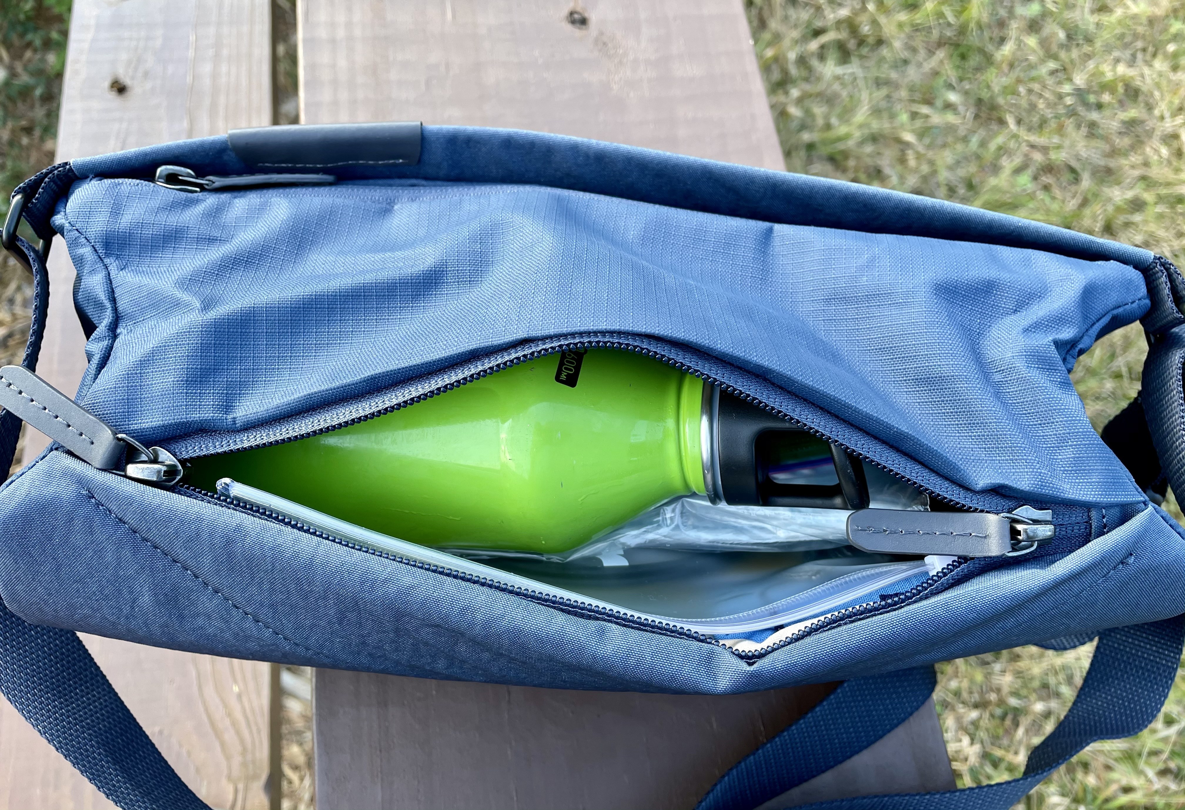 Bellroy Sling Review (Sleek Sling Bag)