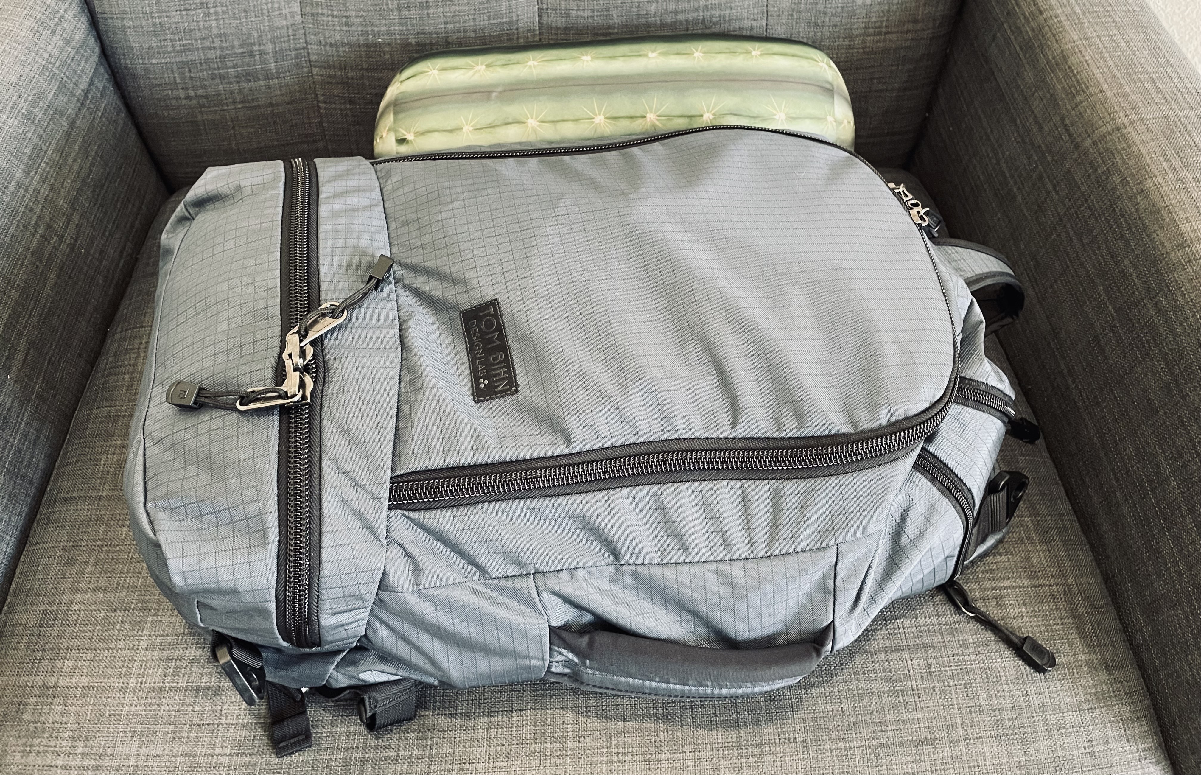 TOM BIHN Techonaut 30, Convertible Travel Backpack, 30L