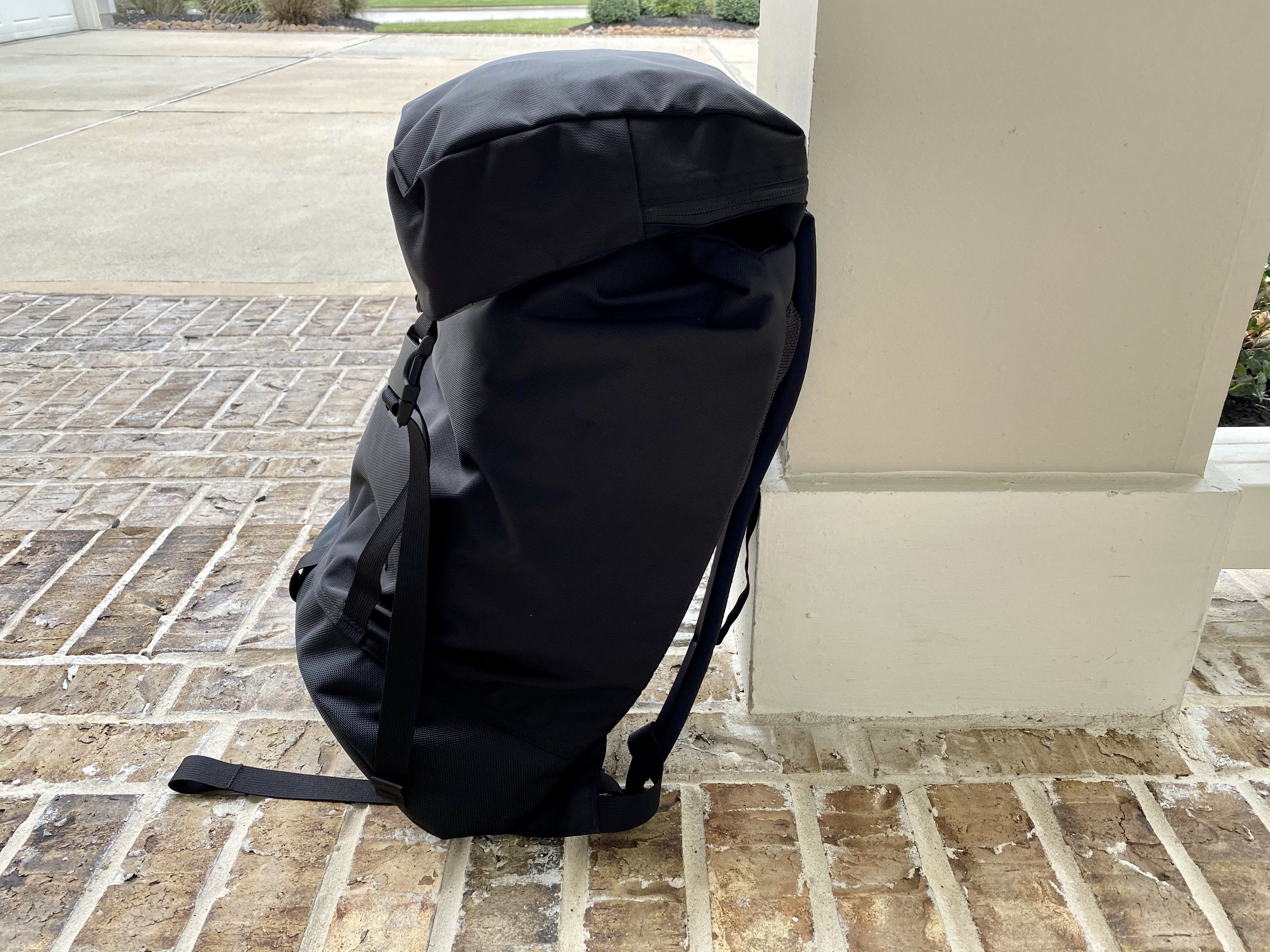 First Look: Tom Bihn Shadow Guide V2 33 Backpack – The Brooks Review