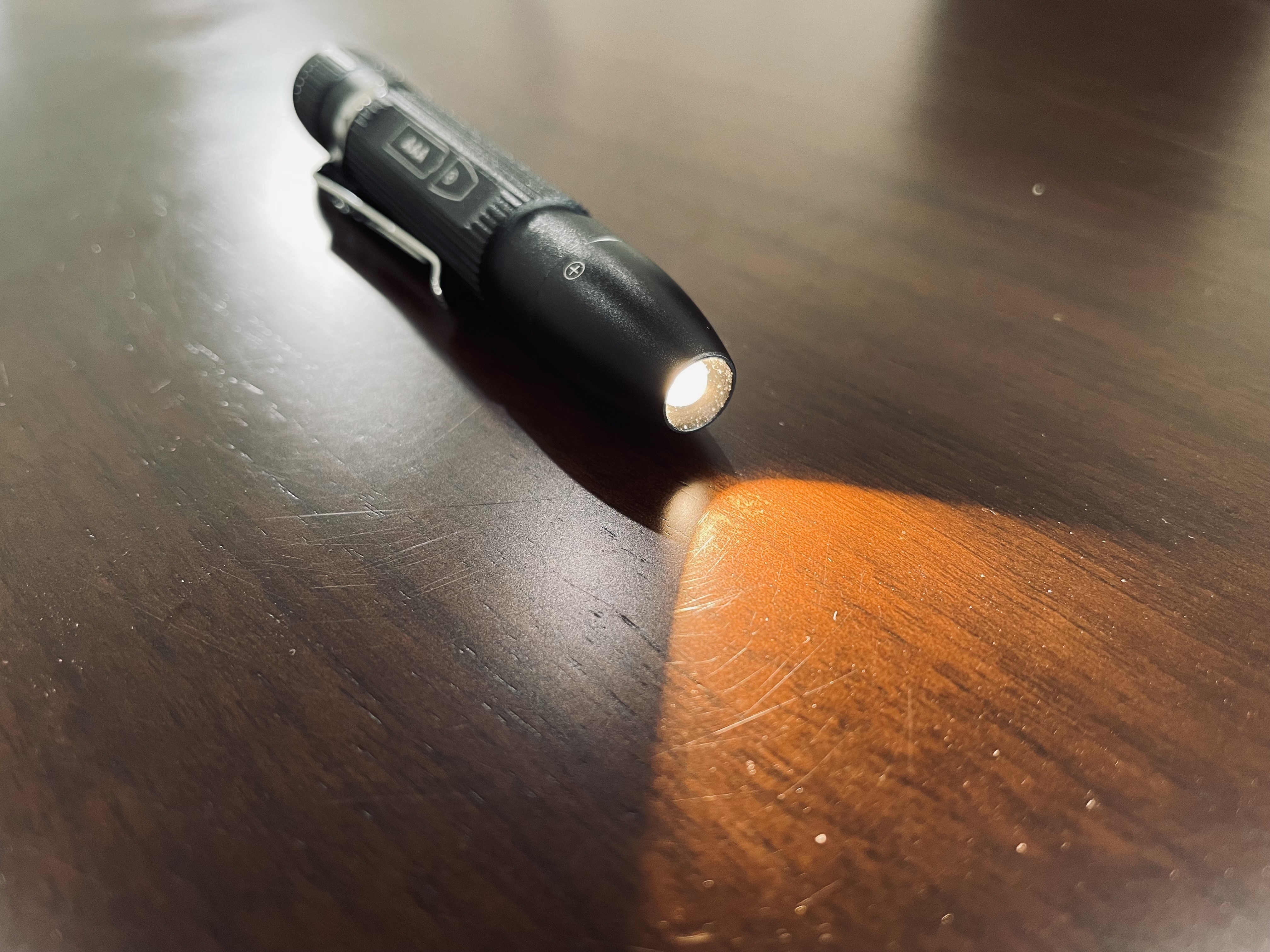 for Inspection Reading by AAA cell Weltool M6-Mini LED Cap Flashlight Ultra-Compact 3000K Warm White EDC Pocket Light with Clip No-Glare Even beam- High Color Rendering of 85% Perfect Pen Light